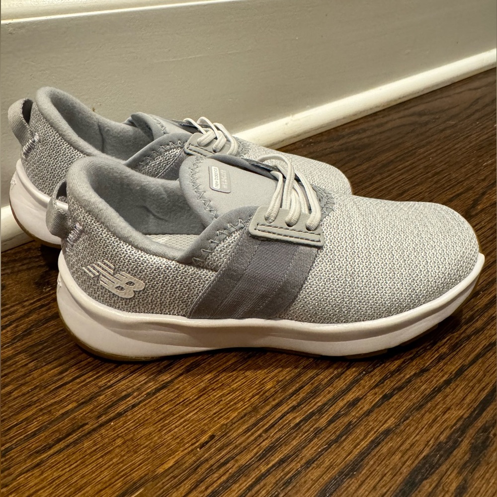 NEW Balance Little Kids 9.5T Athletic Shoe NWT